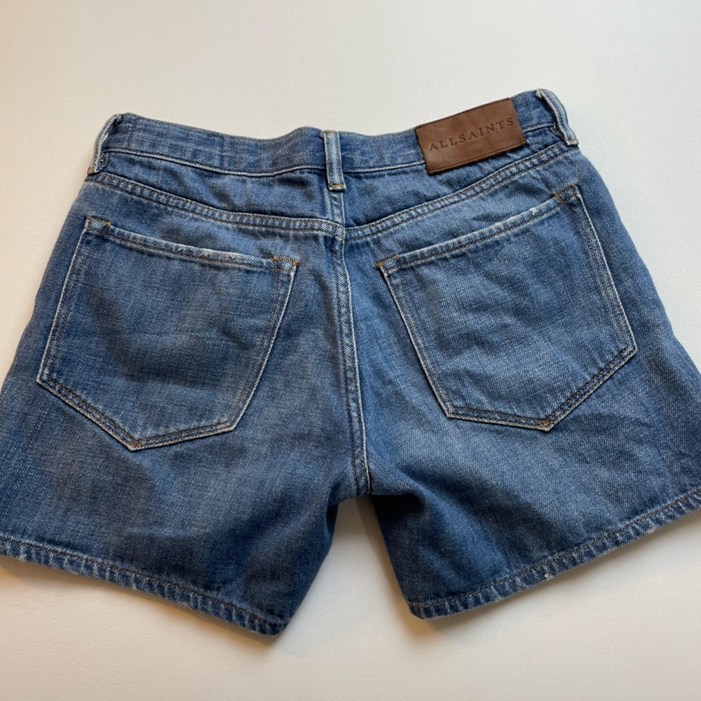 All Saints Classic Mid Rise Fly Button Medium Wash Denim Shorts Women’s Size 28 - Picture 7 of 8